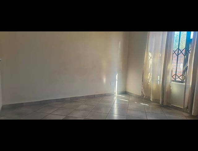 3 BEDROOM HOUSE FOR SALE IN WILFORDON